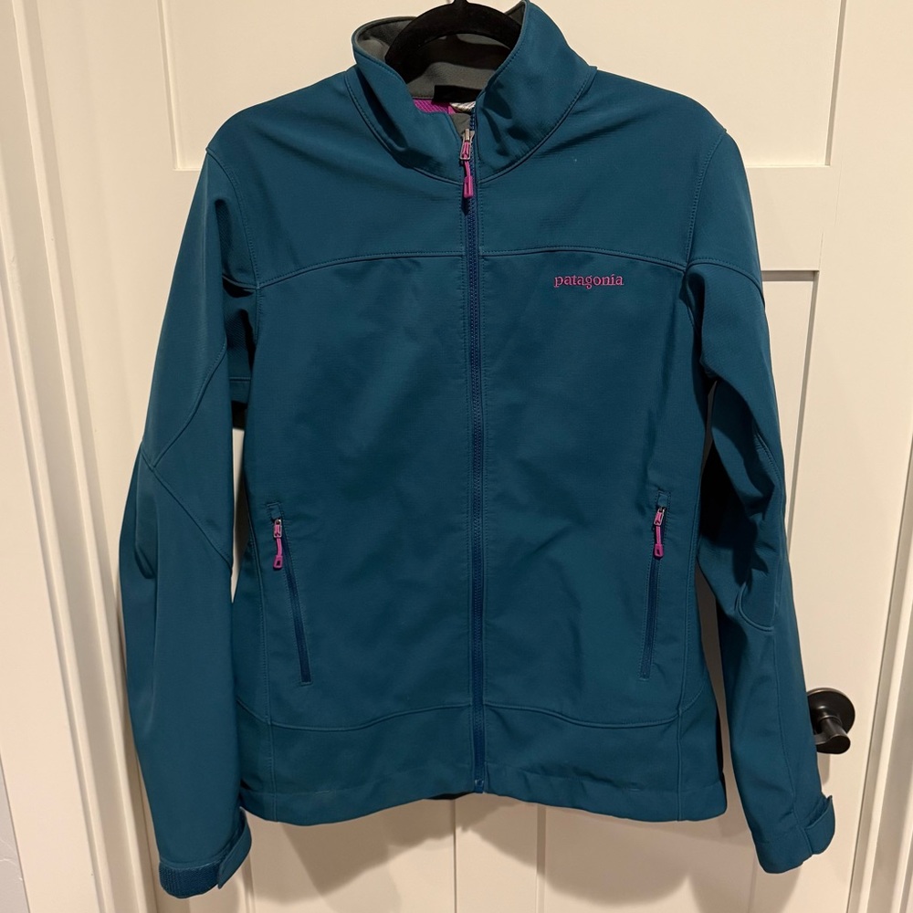 Patagonia Teal Jacket with Purple Detail and Fleece Lining